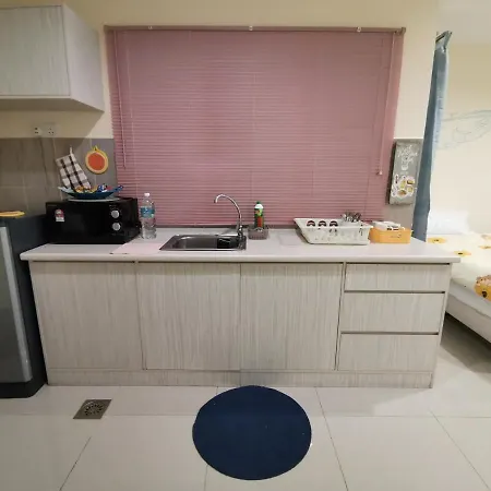 Peaceful 1-Bedroom Unit At Marina Island By Jomy Homestay Lumut Exterior photo