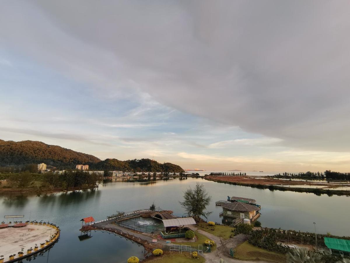 Peaceful 1-bedroom Unit At Marina Island By Jomy Lumut