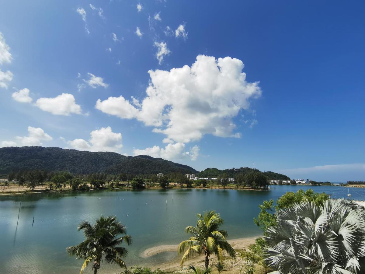 Apartment Peaceful 1-bedroom Unit At Marina Island By Jomy Lumut