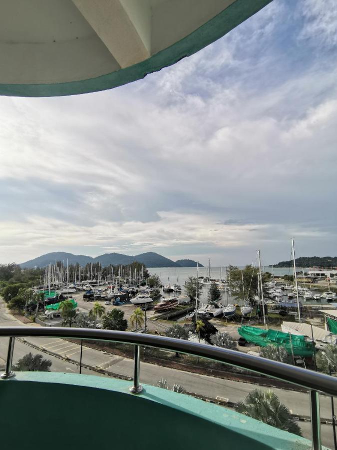 Peaceful 1-bedroom Unit At Marina Island By Jomy Lumut