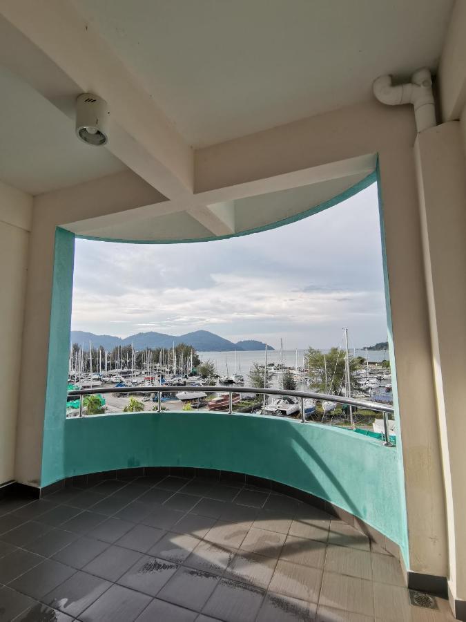 Apartment Peaceful 1-bedroom Unit At Marina Island By Jomy