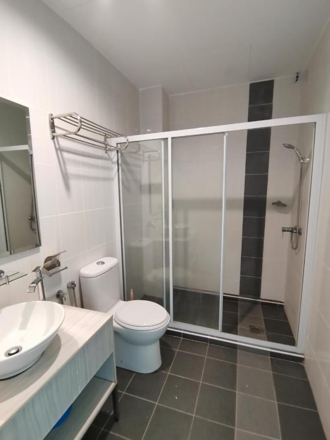 Apartment Peaceful 1-bedroom Unit At Marina Island By Jomy